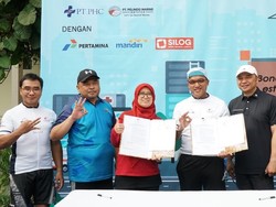 Tekan Biaya Logistik, Pelindo III Produksi Peti Kemas Mini