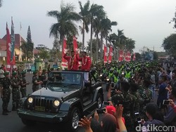 Rifki Ardiansyah, Peraih Emas di Asian Games Diarak Ribuan Prajurit