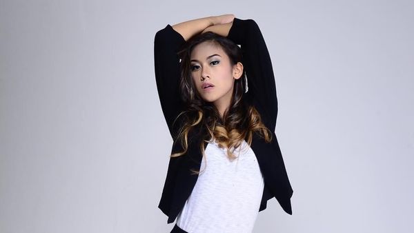 Foto: Gaya Shafa Sabila, Putri Fadli Zon yang Sering Dinyinyirin Netizen