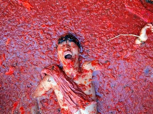 160 Ton Tomat Meriahkan Festival Tomatina 2018 di Spanyol