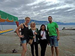 Belajar Sekaligus Liburan di Danau Toba yang Indah