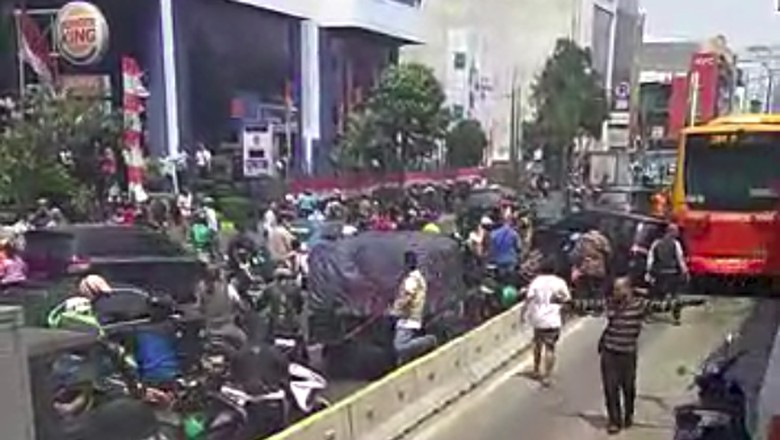 Heboh Mobil Dirusak Massa di Busway, Polisi Temukan Narkoba
