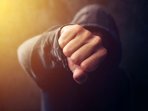 Pengeroyok Pria Depok Sebut Korban Nistakan Agama soal Ucapan Tuhan Tak Adil