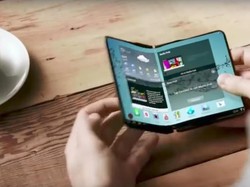 Samsung Rela Berbagi Layar Lipat dengan Oppo dan Xiaomi