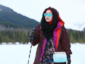 MA Juga Balikin Tas LV hingga Kacamata Anniesa ke Jemaah First Travel MA Juga Balikin Tas LV hingga Kacamata Anniesa ke Jemaah First Travel