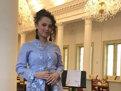 Hibur Jokowi dan Presiden Namibia, Wizzy Bawakan Lagu Daerah Berirama Jazz