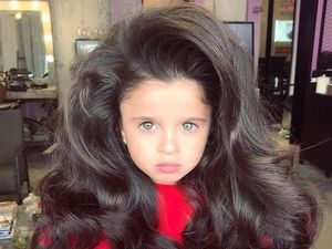 Ini Mia, Gadis 5 Tahun Berambut Tebal dan Indah Bikin Netizen Jatuh Hati