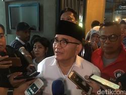 Ada Selebaran Say No Jokowi, Ruhut Yakin Rakyat Malah Makin Simpati