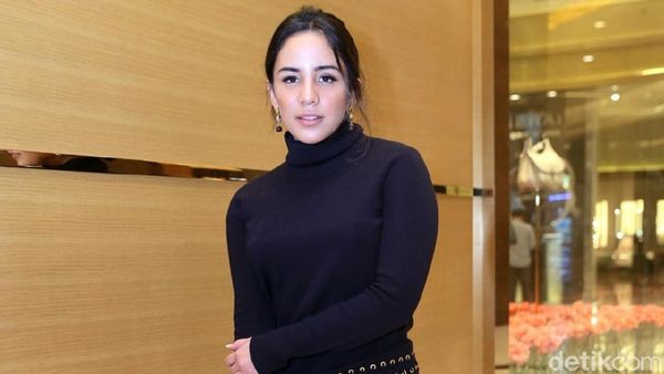 Angel Pieters dan Tas Seharga Rp 1,4 M, Karina Salim hingga Fahrani