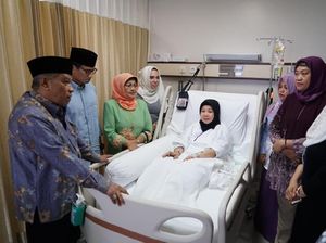 Sandiaga Besuk Istri Said Aqil yang Dirawat di RS Medistra