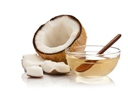 Ilmuwan FKUI Teliti Penggunaan Minyak Kelapa untuk Dermatitis