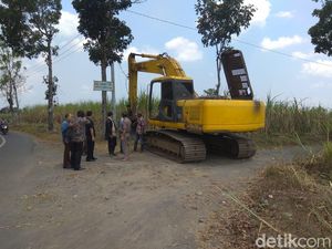 Belum Terima Surat Bupati, Pelebaran Jalan ke Bandara Jember Disetop