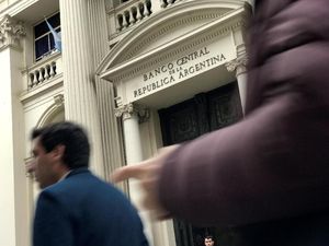 Parah! Ekonomi Argentina Diramal Minus 12% dan Inflasi 40%