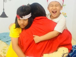 Kocak, Deretan Foto Lomba Pelukan Jokowi-Prabowo di IG Ridwan Kamil