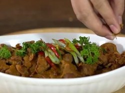 Bunda, Masak Kambing Bumbu Seblak Yuk