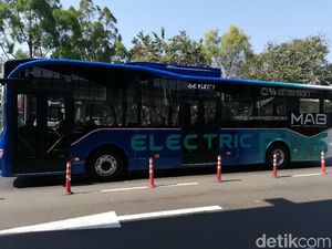 Intip Spek Bus Listrik yang Antar Atlet Asian Games di Soetta Intip Spek Bus Listrik yang Antar Atlet Asian Games di Soetta