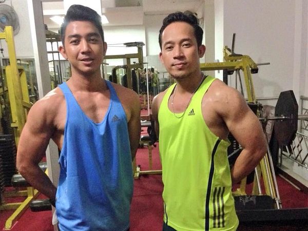 Potret Tubuh Atletis Dede Fajar Kurniawan, Adik Kandung Komedian Denny Cagur