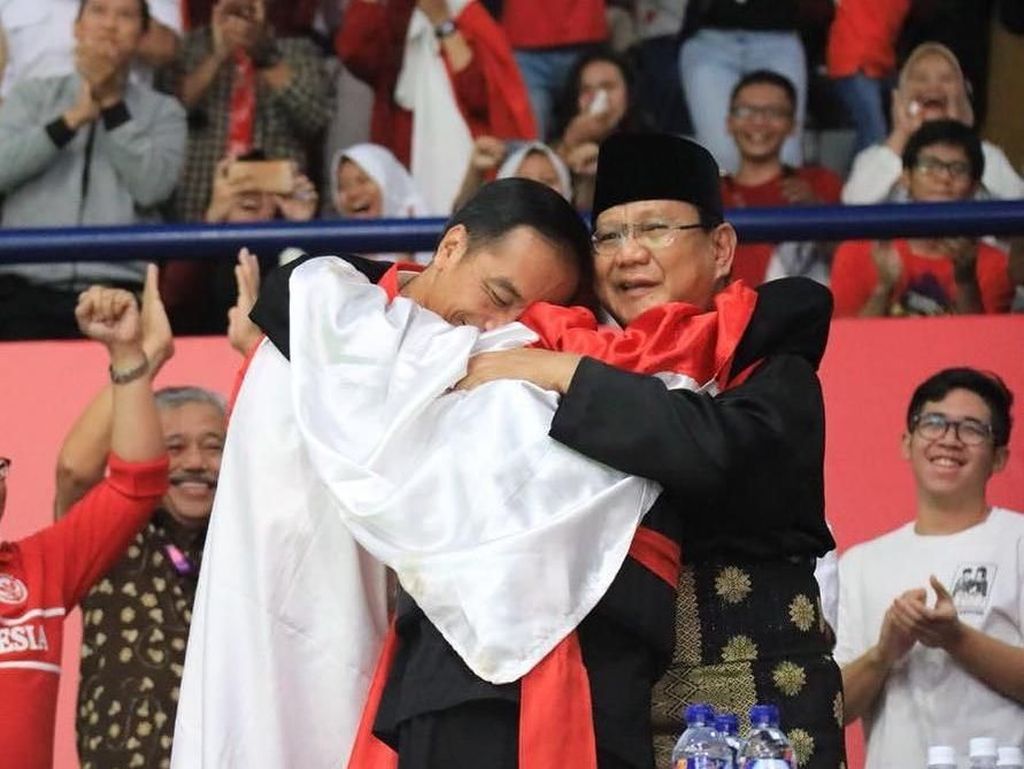 Hanifan Ungkap Bisikan Jokowi-Prabowo Saat Pelukan di Asian Games 2018