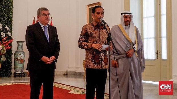 Presiden Joko Widodo mengungkapkan keinginan Indonesia menjadi tuan rumah Olimpiade 2032 di hadapan Presiden IOC Thomad Bach.
