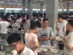 Sekolah Ini Singkirkan Bangku Kantin Agar Siswa Lebih Giat Belajar