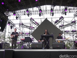 The Trees and The Wild Buka Sore di Hodgepodge Superfest