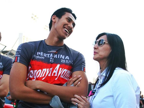 Ungkapan Cinta Sean Gelael untuk sang Bunda, Rini S Bono