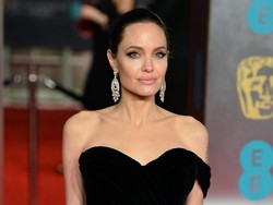 Angelina Jolie Disebut Menyesal Menikah dengan Brad Pitt