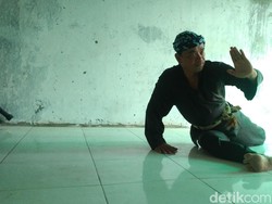 Hikayat Pencak Silat Cirebonan, Seni Bela Diri di Atas Perahu