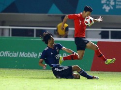 Son turun sejak menit pertama saat Korsel berhadapan dengan Jepang di Stadion Pakansari, Sabtu (1/9/2018) malam WIB. Aksinya cukup merepotkan anak-anak muda Jepang.