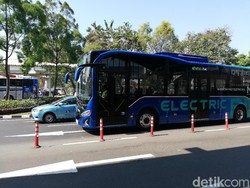 Ini Alasan Moeldoko Beri Nama Bus Listriknya MAB