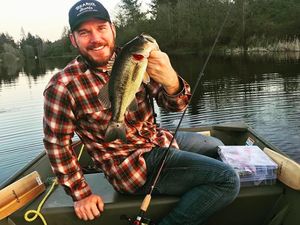 Chris Pratt, Si Tampan yang Doyan Mancing dan Kulineran