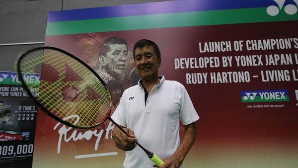 Rudy Hartono Luncurkan Raket Sang Juara
