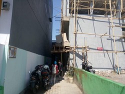 Pantaskah Ribut Bertetangga Soal Penyempitan Jalan Sampai Dibui?