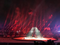 Berjas Hujan, Atlet-atlet Tetap Ceria di Penutupan Asian Games