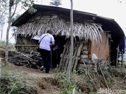 Kisah Keluarga Dasirin yang Sempat Tinggal di Kandang Kerbau