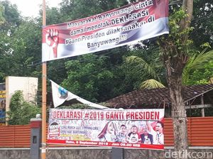 Spanduk Deklarasi 2019GantiPresiden Mulai Bertebaran di Banyuwangi