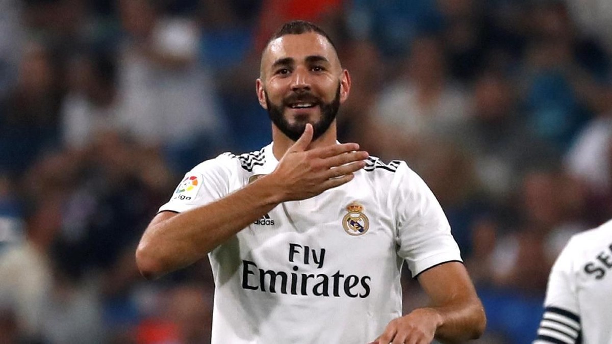 Karim Benzema sangat penting untuk Zinedine Zidane. (Foto: Javier Barbancho/Reuters)