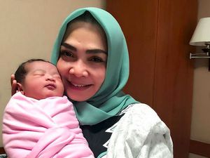 Dapat Cucu ke-2, Ibunda Nagita Slavina Disebut Nenek Kece