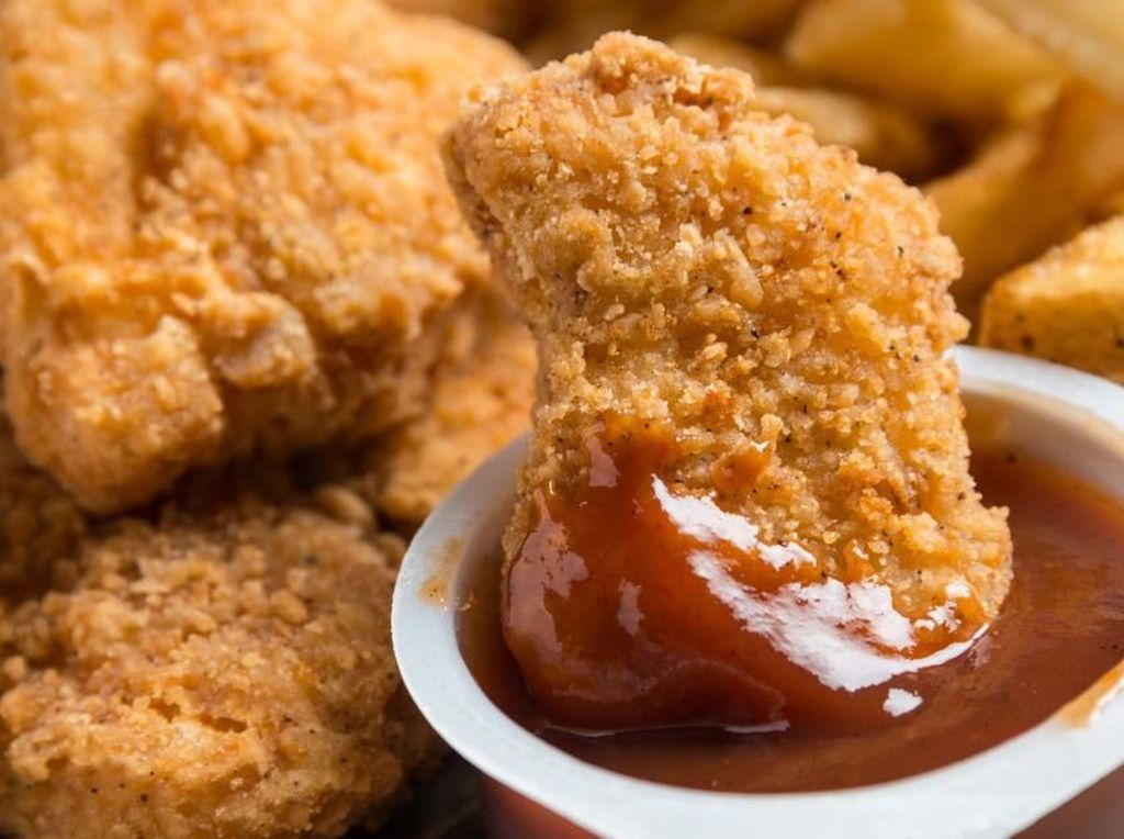 Praktis dan Enak, 5 Olahan Ayam Goreng Kemasan yang Paling Populer Praktis dan Enak, 5 Olahan Ayam Goreng Kemasan yang Paling Populer