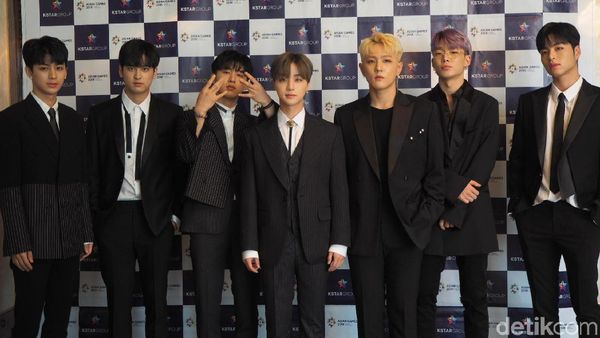 Ganteng Banget! Begini Penampilan iKON Jelang Penutupan Asian Games