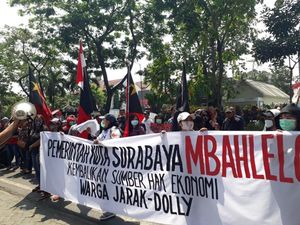 Warga Eks Dolly Gugat Risma Rp 270 M, Jubir: Murni Tuntut Kesejahteraan Warga Eks Dolly Gugat Risma Rp 270 M, Jubir: Murni Tuntut Kesejahteraan