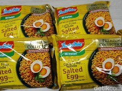 Begini Nih Rasa Mie Instan Telur Asin yang Lagi Hits