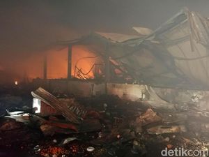 Kebakaran Pasar Gedebage Bandung Berhasil Dipadamkan Petugas