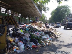 OTT Buang Sampah Sembarangan, 50 Warga Pekanbaru Didenda Rp 250 Ribu!