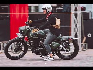 Tentang Motor Royal Enfield Modifikasi di Garasi Gibran Tentang Motor Royal Enfield Modifikasi di Garasi Gibran