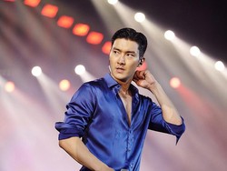 Siwon di Antara Jokowi dan Sandiaga