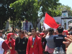 6 Pesilat Peraih Emas Asian Games Disambut Bak Pahlawan di Garut