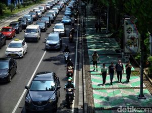 Ada Wacana Ganjil-Genap Juga Berlaku untuk Motor Ada Wacana Ganjil-Genap Juga Berlaku untuk Motor