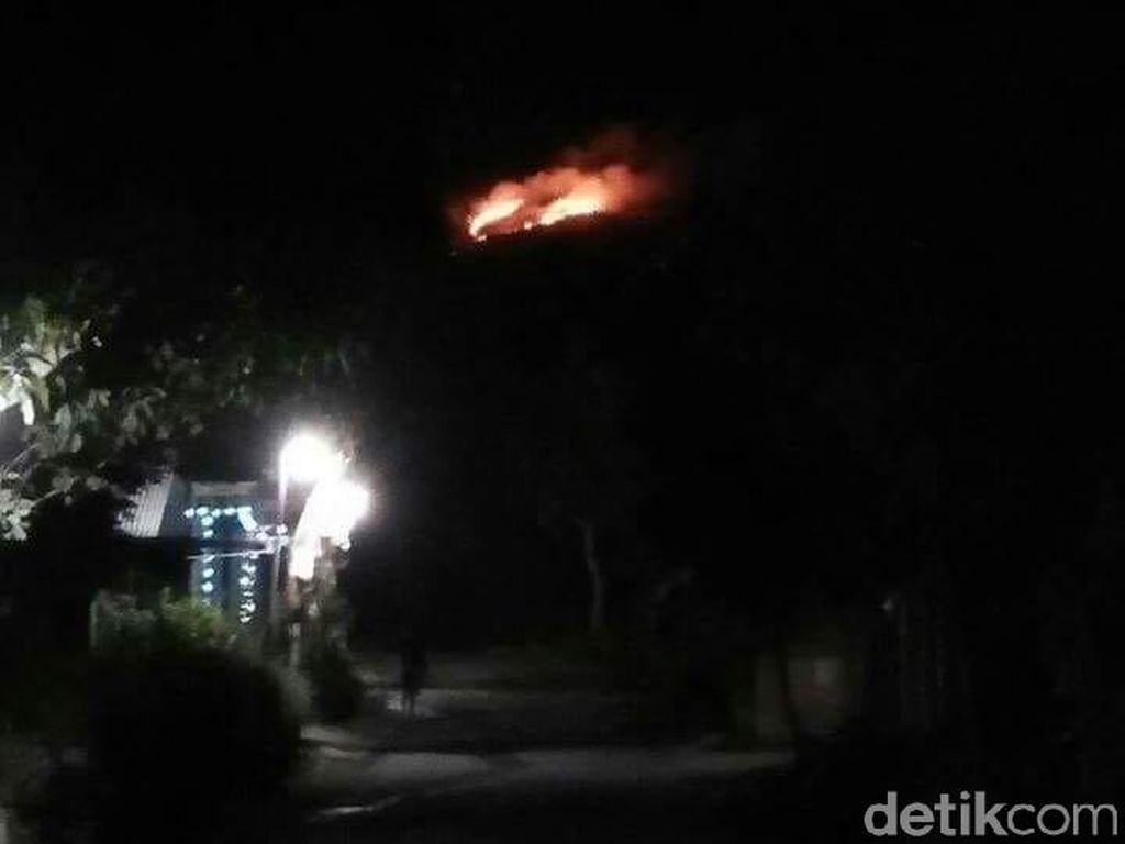 Gunung Lawu Terbakar, KPH Jamin Tak Ada Pendaki di Puncak Gunung Lawu Terbakar, KPH Jamin Tak Ada Pendaki di Puncak