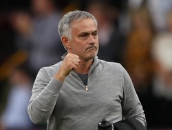Mourinho: MU Akan Keluarkan Banyak Uang untuk Pecat Saya